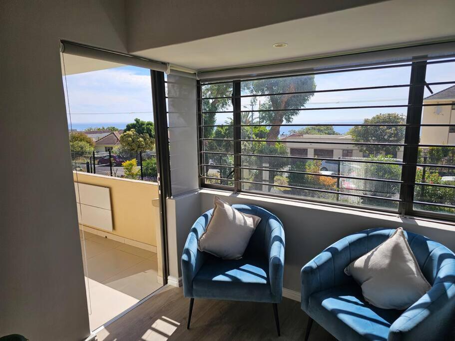 Appartement In Camps Bay *