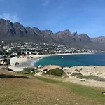 Apartment In Camps Bay