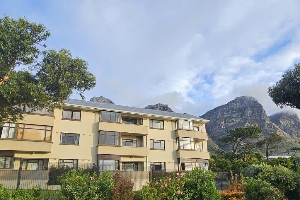 In Camps Bay Apartment Cape Town